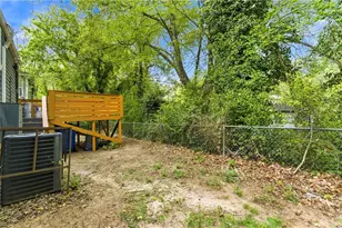 1307 Elizabeth Ave SW, Atlanta, GA 30310 - Photo 19