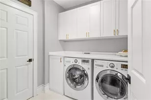 560 Dutch Valley Rd NE, Atlanta, GA 30324 - Photo 37