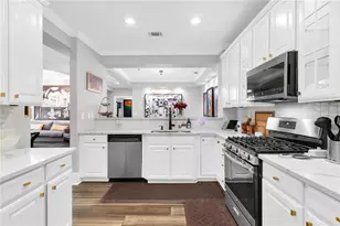 560 Dutch Valley Rd NE, Atlanta, GA 30324 - Photo 21