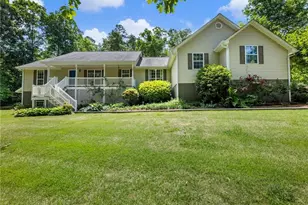 376 Thornwood Cir, Mount Airy, GA 30563 - Photo 1