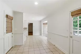 7265 Thornhill Ln NE, Atlanta, GA 30328 - Photo 31