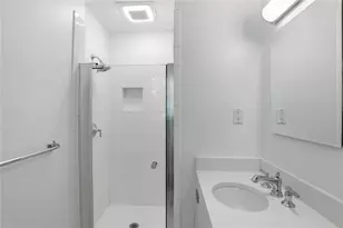 7265 Thornhill Ln NE, Atlanta, GA 30328 - Photo 19