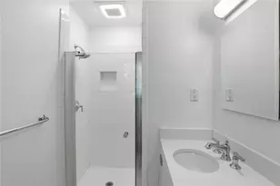 7265 Thornhill Ln NE, Atlanta, GA 30328 - Photo 19