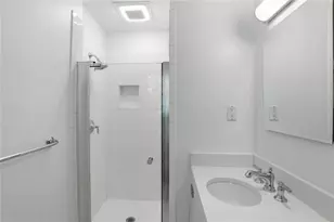 7265 Thornhill Ln NE, Atlanta, GA 30328 - Photo 19