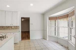 7265 Thornhill Ln NE, Atlanta, GA 30328 - Photo 17