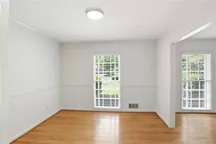 7265 Thornhill Ln NE, Atlanta, GA 30328 - Photo 23