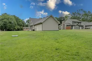 198 Woodlawn Ave, Winder, GA 30680 - Photo 39