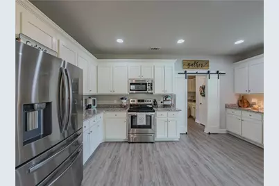 198 Woodlawn Avenue, Winder, GA 30680 - Photo 11