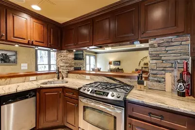 5284 Vernon Springs Trail NW, Sandy Springs, GA 30327 - Photo 35