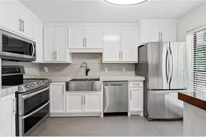 1304 Highland Bluff Drive SE, Atlanta, GA 30339 - Photo 9