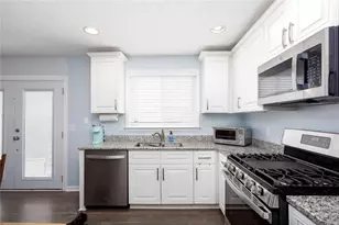 126 W Oaks Pl, Woodstock, GA 30188 - Photo 9