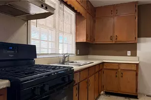 528 Lake Dr, Atlanta, GA 30354 - Photo 27