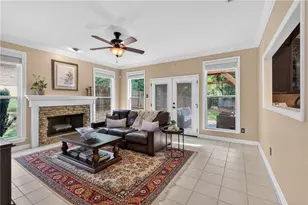 371 Shyrewood Dr, Lawrenceville, GA 30043 - Photo 11