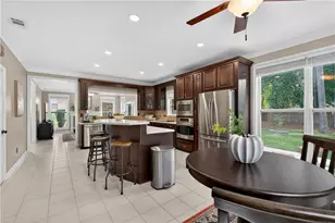 371 Shyrewood Dr, Lawrenceville, GA 30043 - Photo 17