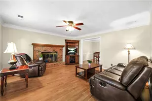 825 Meadowsong Cir, Lawrenceville, GA 30043 - Photo 9