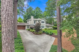 4374 Peachtree Dunwoody Rd NE, Atlanta, GA 30342 - Photo 3