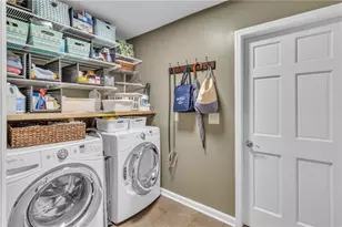 4374 Peachtree Dunwoody Rd NE, Atlanta, GA 30342 - Photo 19