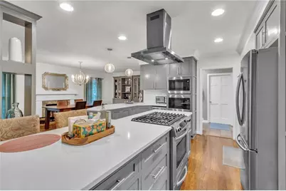4374 Peachtree Dunwoody Road NE, Atlanta, GA 30342 - Photo 11