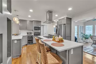 4374 Peachtree Dunwoody Rd NE, Atlanta, GA 30342 - Photo 13