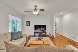 4374 Peachtree Dunwoody Rd NE, Atlanta, GA 30342 - Photo 19