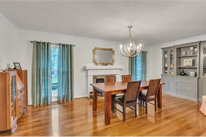 4374 Peachtree Dunwoody Road NE, Atlanta, GA 30342 - Photo 7