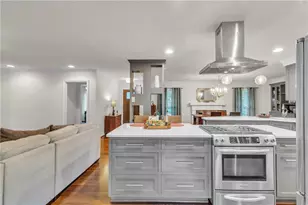 4374 Peachtree Dunwoody Rd NE, Atlanta, GA 30342 - Photo 17
