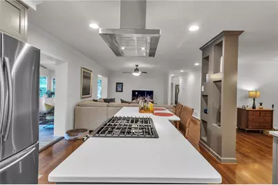 4374 Peachtree Dunwoody Road NE, Atlanta, GA 30342 - Photo 15