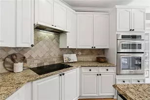 46 Lakecrest Cir, Suwanee, GA 30024 - Photo 19