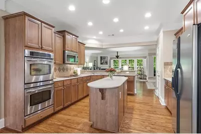 6065 Vickery Point, Cumming, GA 30040 - Photo 11