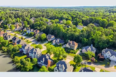 3673 Lake Edge Drive, Suwanee, GA 30024 - Photo 57