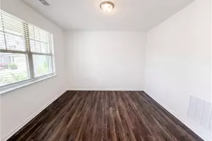 4205 Goosecross Ct, Lilburn, GA 30047 - Photo 9