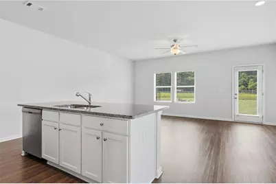 157 Village Green Drive, Adairsville, GA 30103 - Photo 5