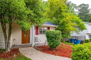 5097 Village Green Way, Alpharetta, GA 30009 - Photo 3
