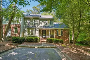 301 River Glen Dr, Roswell, GA 30075 - Photo 1