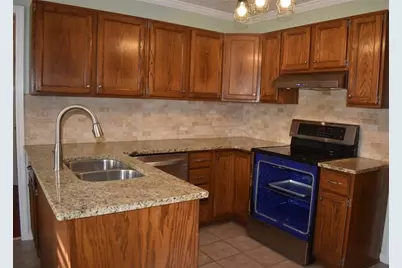 2074 Rockdale Circle, Snellville, GA 30078 - Photo 5