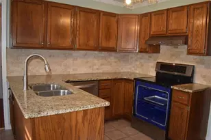 2074 Rockdale Cir, Snellville, GA 30078 - Photo 5