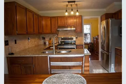 2074 Rockdale Circle, Snellville, GA 30078 - Photo 5