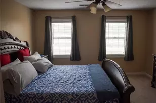 2074 Rockdale Cir, Snellville, GA 30078 - Photo 9