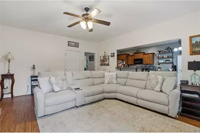 12 Laurel Way NE, White, GA 30184 - Photo 3