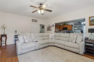 12 Laurel Way NE, White, GA 30184 - Photo 3