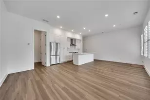 9040 Main St, Woodstock, GA 30188 - Photo 9