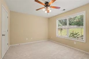 3936 Memorial Pkwy NW, Kennesaw, GA 30152 - Photo 23