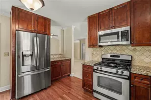 3936 Memorial Pkwy NW, Kennesaw, GA 30152 - Photo 13