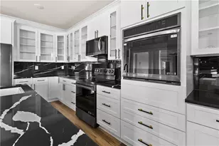 392 Price Pl, Norcross, GA 30071 - Photo 9
