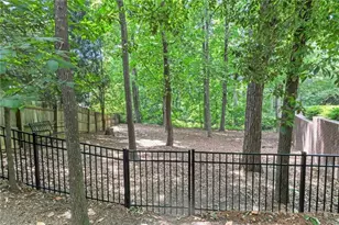 5644 River Oaks Pl, Atlanta, GA 30327 - Photo 29