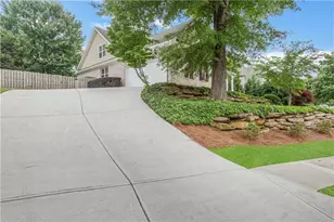 910 Windsor Creek Dr, Grayson, GA 30017 - Photo 3