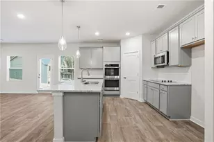 332 Jarrett St, Fairburn, GA 30213 - Photo 7