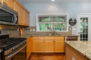 708 Waveland Dr, Woodstock, GA 30189 - Photo 19