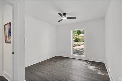 1027 Mainstreet Lake Drive, Stone Mountain, GA 30088 - Photo 21