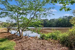 1027 Mainstreet Lake Dr, Stone Mountain, GA 30088 - Photo 31